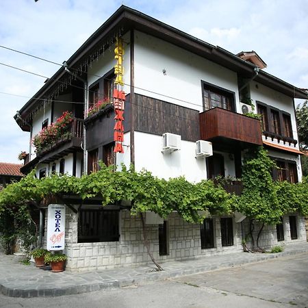 Oazis Family Hotel Ловеч Екстер'єр фото