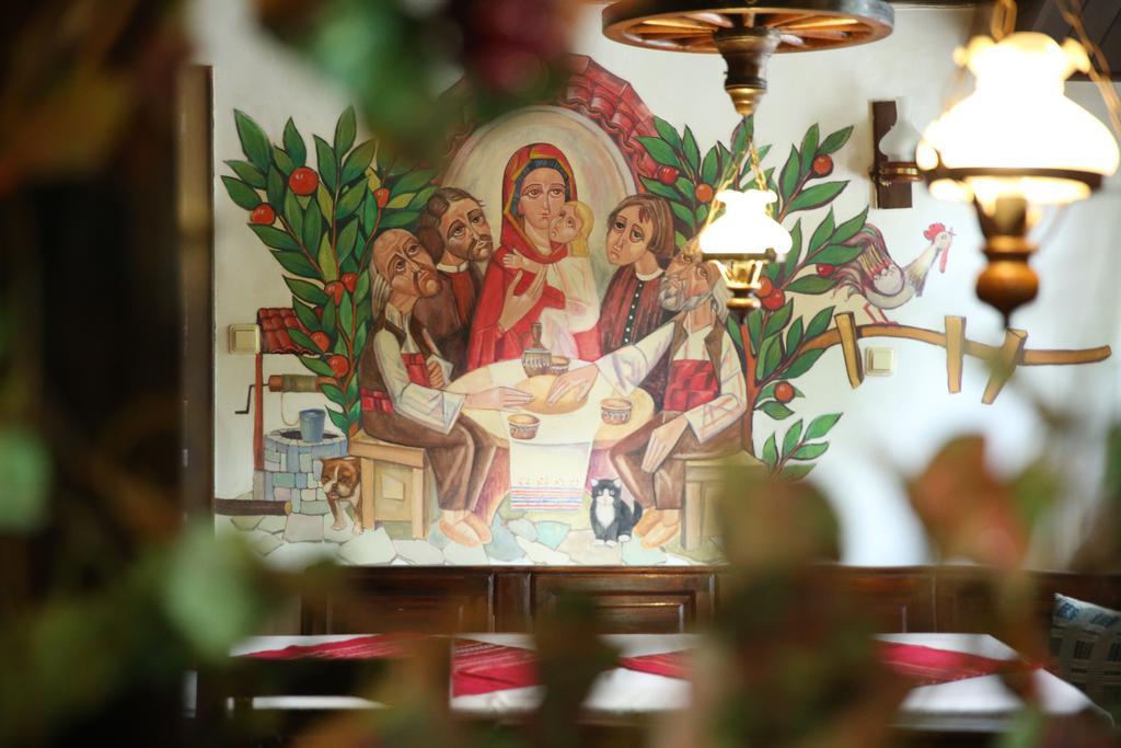 Oazis Family Hotel Ловеч Екстер'єр фото