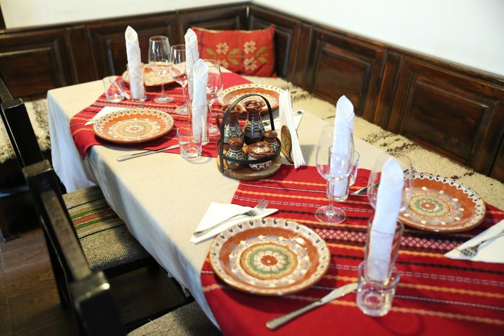 Oazis Family Hotel Ловеч Екстер'єр фото