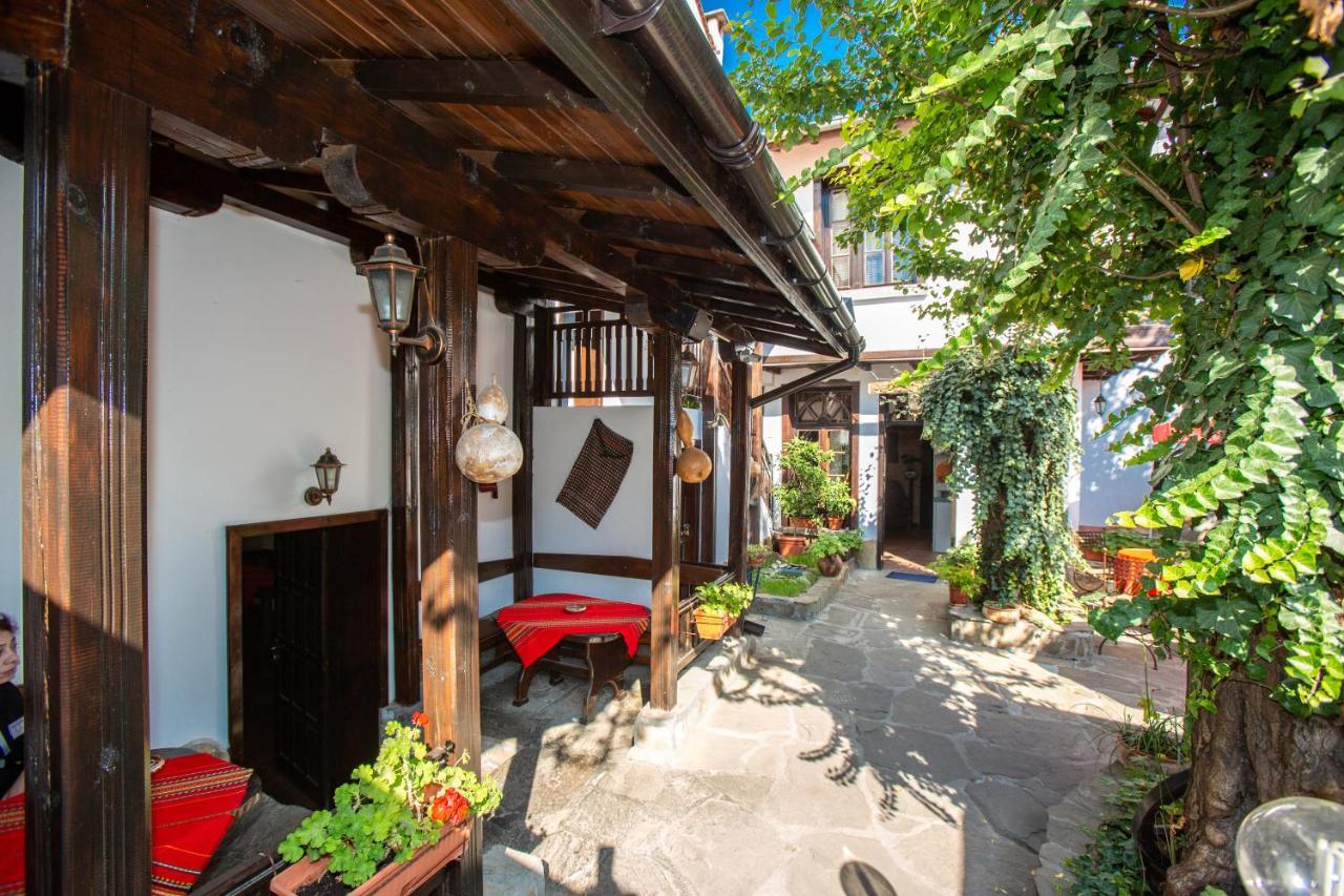 Oazis Family Hotel Ловеч Екстер'єр фото