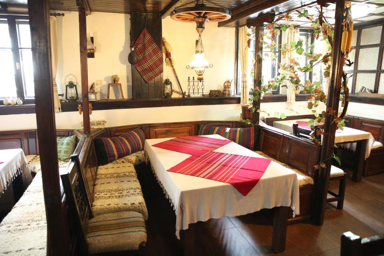 Oazis Family Hotel Ловеч Екстер'єр фото