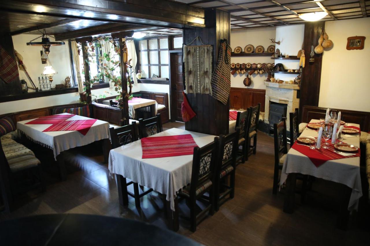Oazis Family Hotel Ловеч Екстер'єр фото