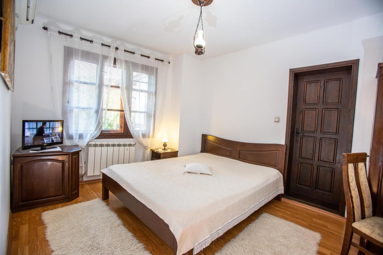 Oazis Family Hotel Ловеч Екстер'єр фото