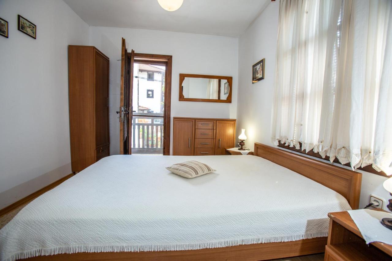 Oazis Family Hotel Ловеч Екстер'єр фото
